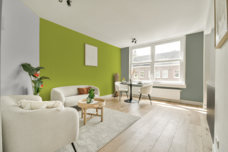 woonkamer met neutrale kleuren en H2.49.69