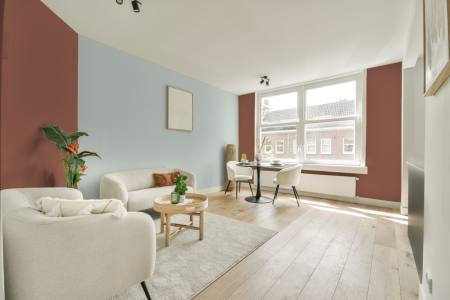 apartement met de kleur 6035 op de muren