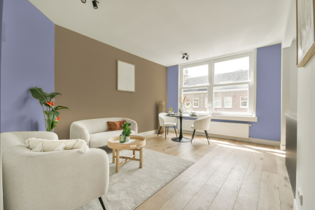 apartement met de kleur Gn 104-09 op de muren