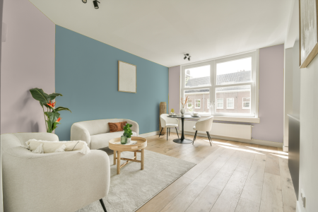 apartement met de kleur Ppg1016-1 op de muren