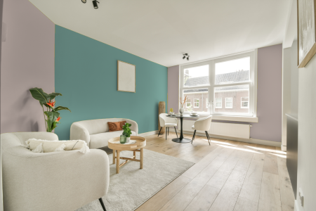 apartement met de kleur Ppg1017-2 op de muren