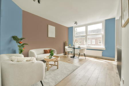 apartement met de kleur Ppg1158-3 op de muren