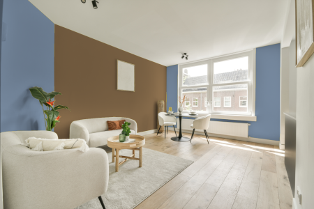 apartement met de kleur Ppg1166-4 op de muren