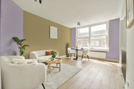 apartement met de kleur Ppg1177-3 op de muren